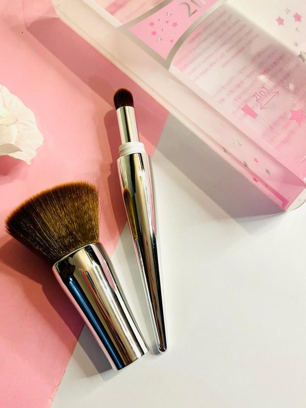 2-in-1 Makeup Brush Set - Image 2