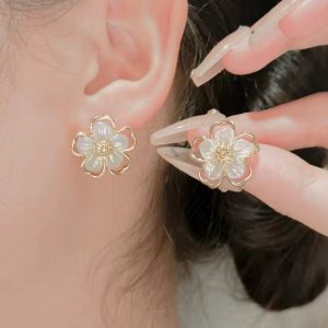 Vintage floral Earrings